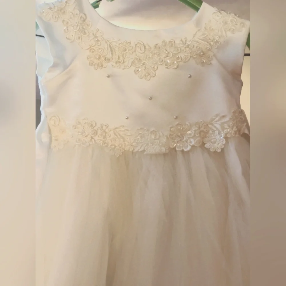 NWOT Kid's Collection Ivory Flower Girl Dress, Size 4, never worn - Picture 2 of 5